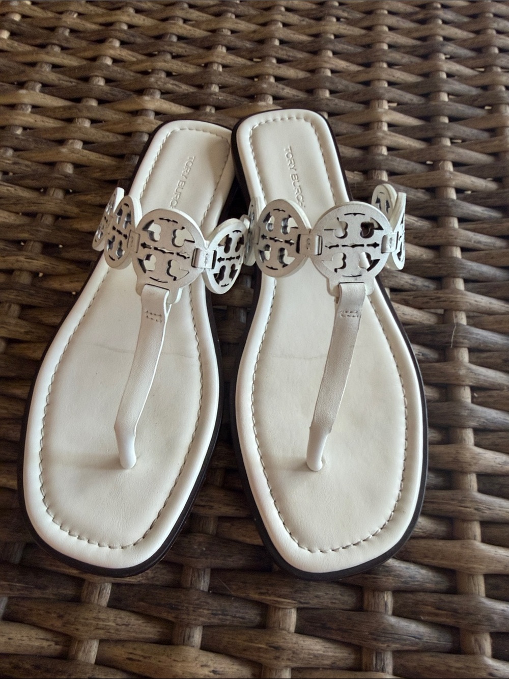 Tory Burch White Miller Logo Thong Sandals 8